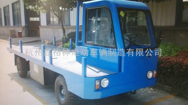 單邊封閉式電動(dòng)搬運(yùn)車.jpg 單邊封閉式電動(dòng)搬運(yùn)車.jpg